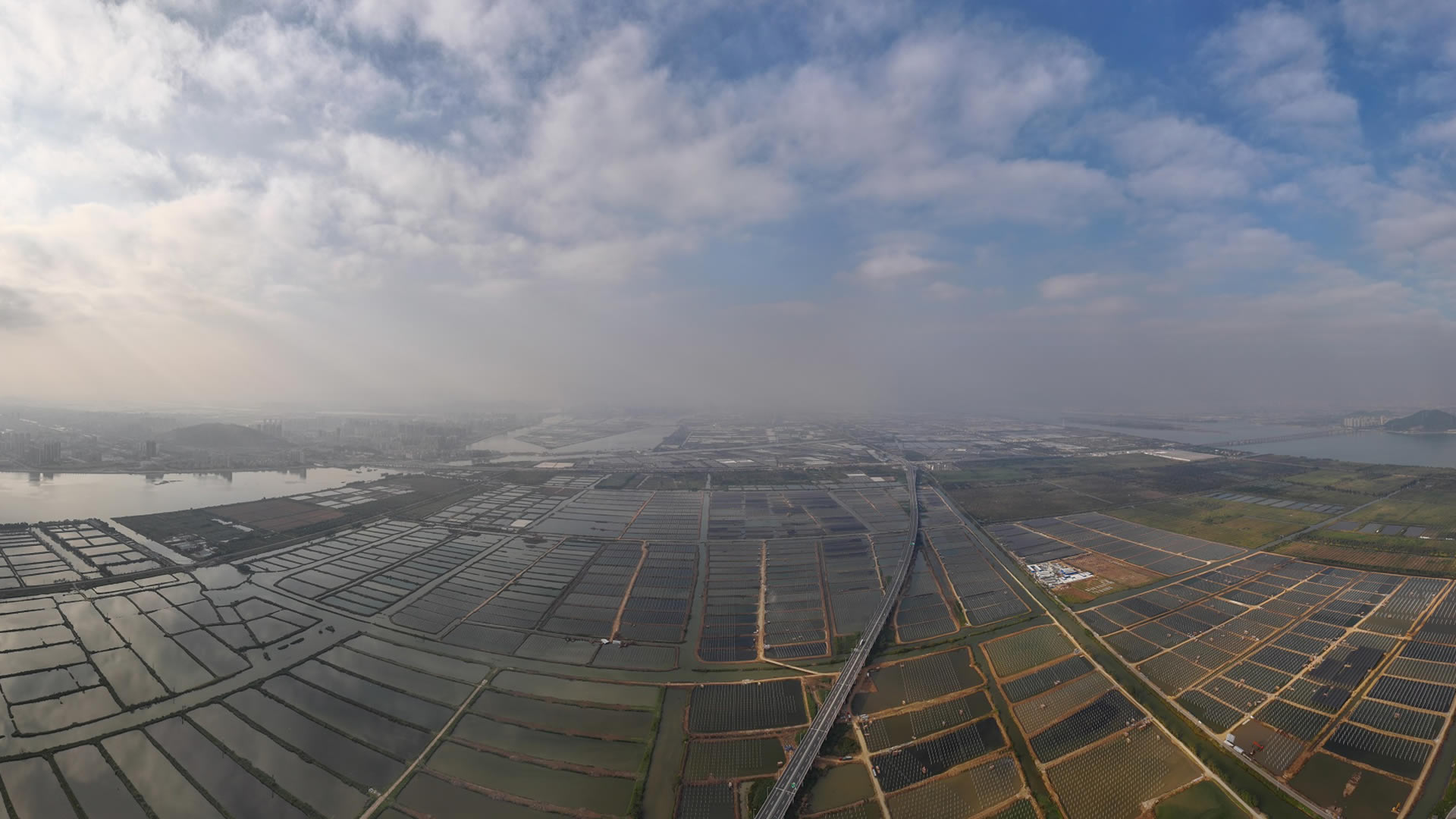 Aquavoltaics Gro?kraftwerk（Hezhou North, Zhuhai，China）